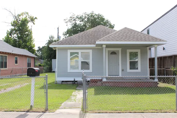 $1,525 | 410 Hahlo Street, Houston, TX 77020