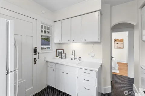 $725,000 | 2857 Northwest 73rd Street, Seattle, WA 98117