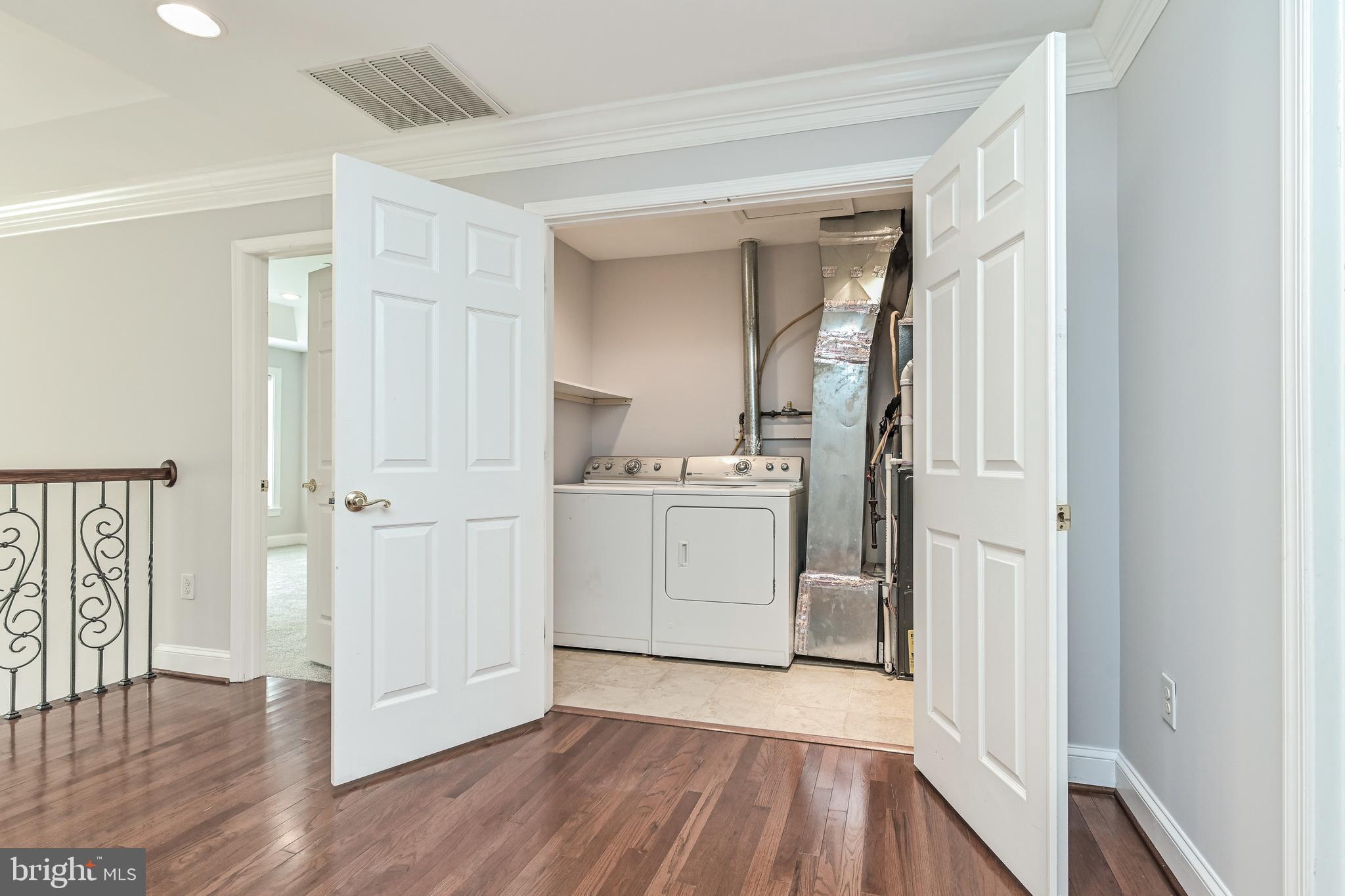 5218 Clinton Road Alexandria, VA 22312 - Photo 42 of 106 upper laundry closest