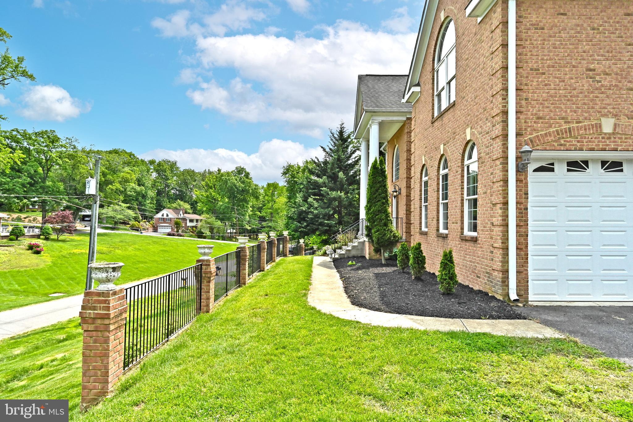 5218 Clinton Road Alexandria, VA 22312 - Photo 5 of 106 from driveway to front entrance