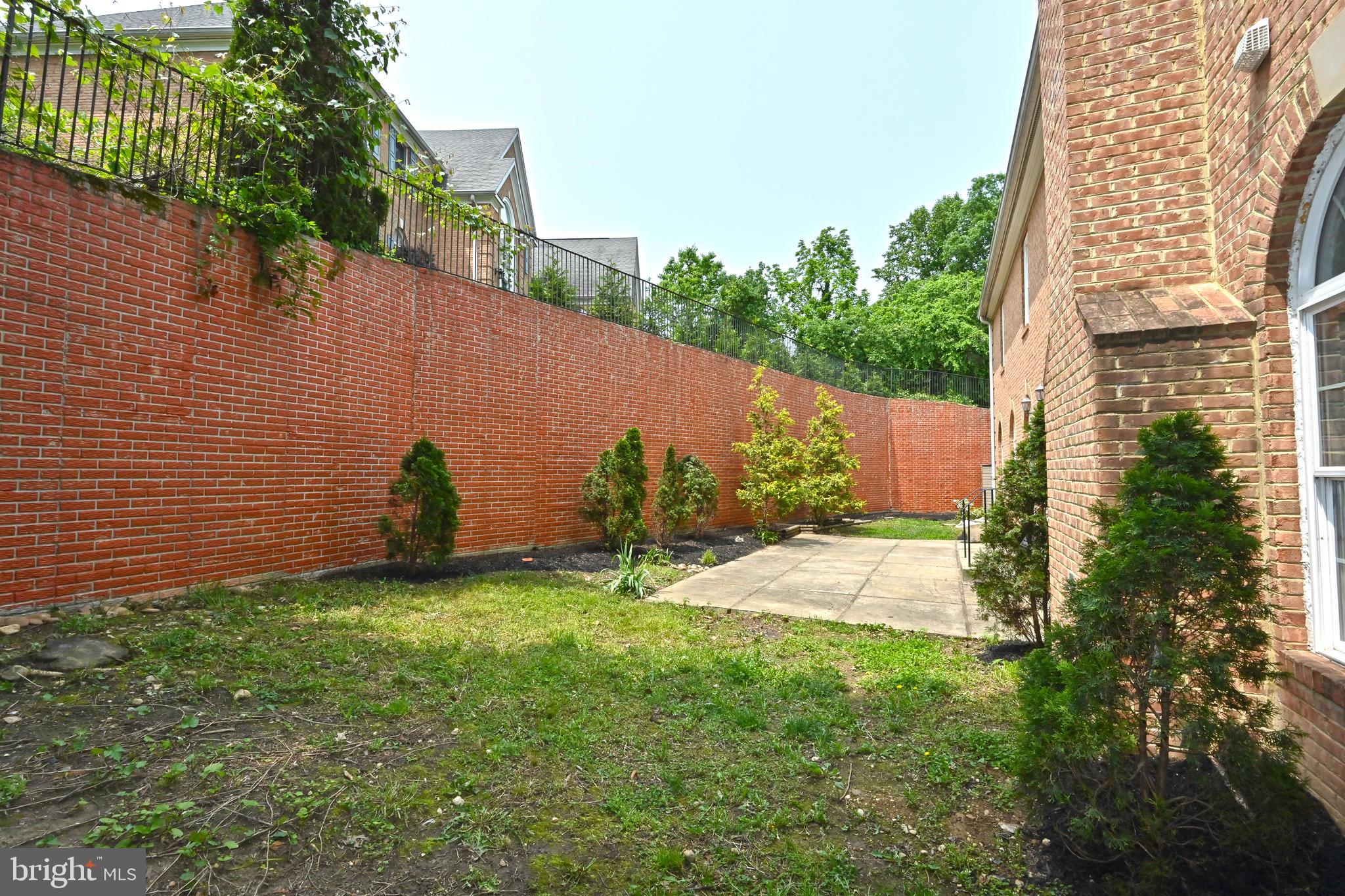 5218 Clinton Road Alexandria, VA 22312 - Photo 82 of 106 from walk out to rear