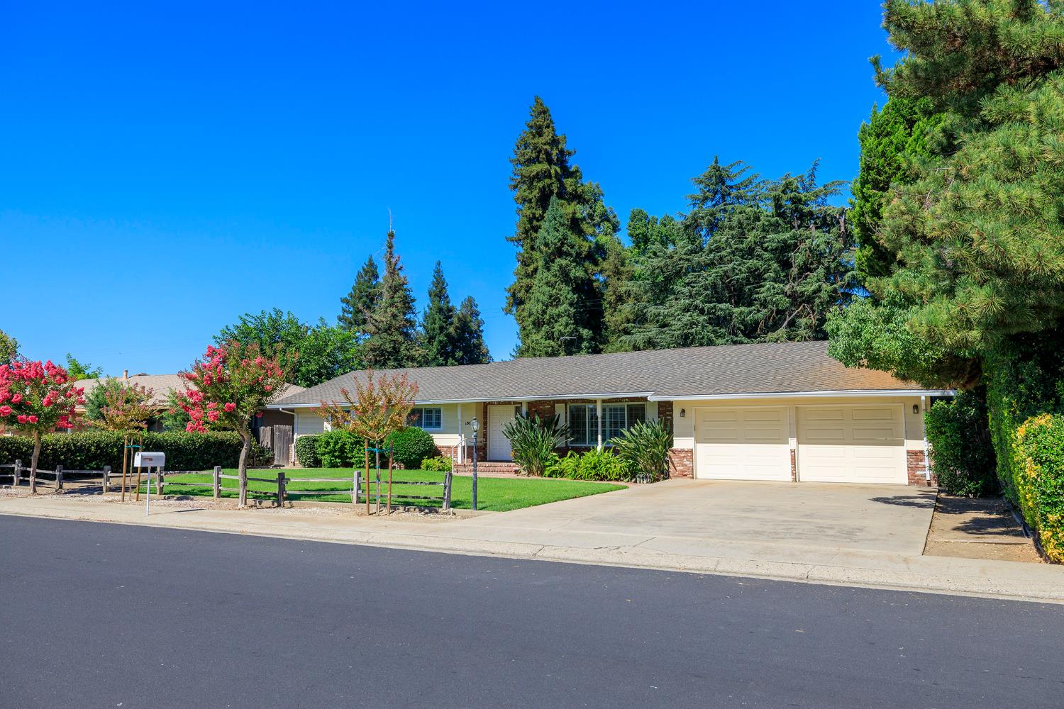 1317 Wallin Way Modesto, CA 95351 - Photo 12 of 76