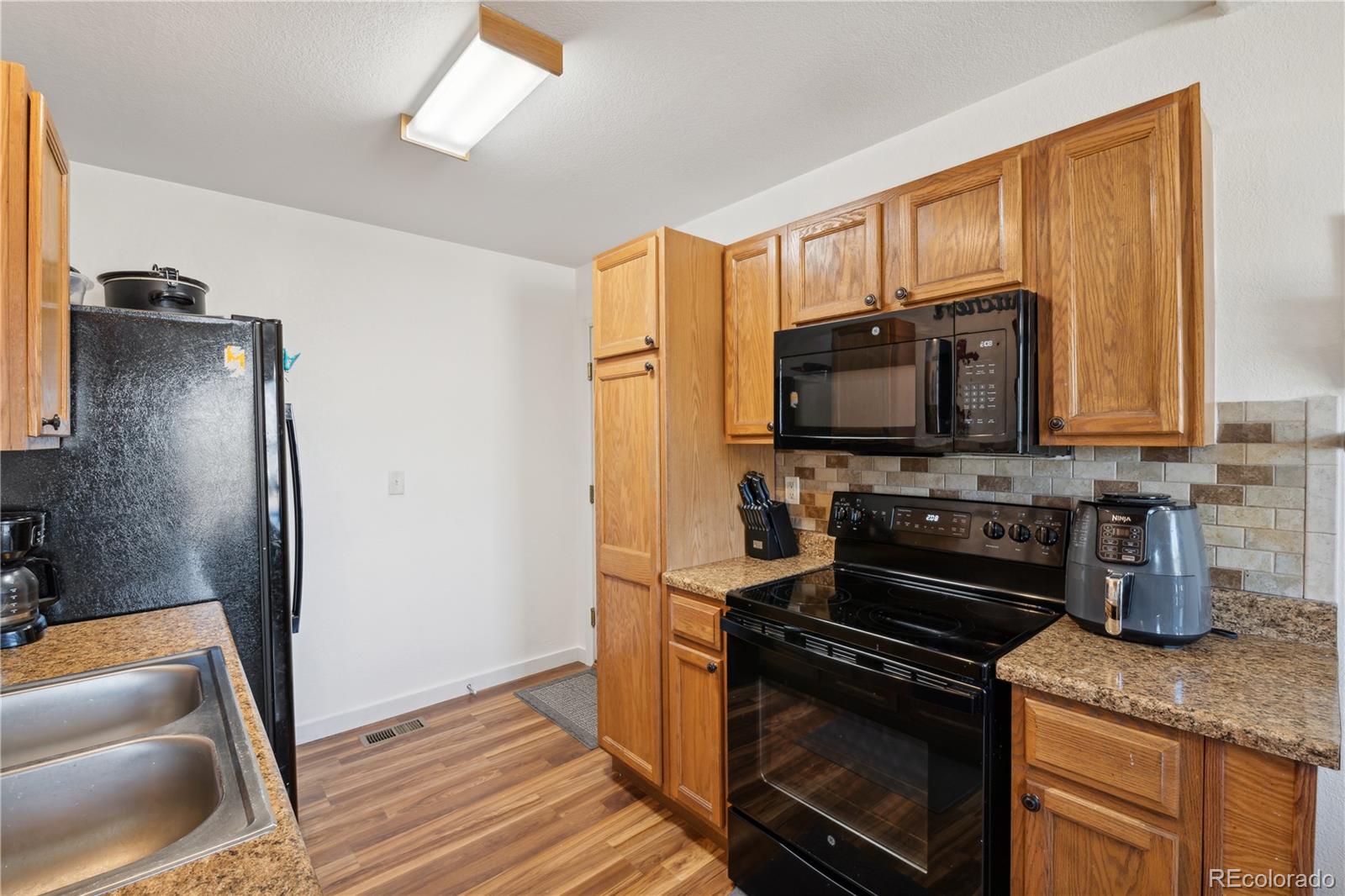 2214 A Street Road Greeley, CO 80631 - Photo 6 of 22 Gallery Image 6