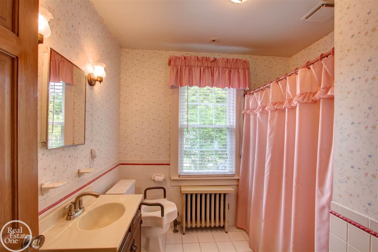 1165 Harvard Road Grosse Pointe Park, MI 48230 - Photo 29 of 50