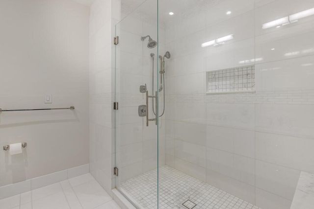 $1,522,500 | 50 Liberty Drive, Unit 10H, Boston, MA 02210