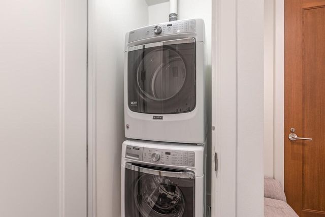 $1,522,500 | 50 Liberty Drive, Unit 10H, Boston, MA 02210