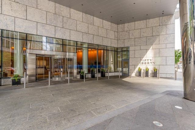 $1,522,500 | 50 Liberty Drive, Unit 10H, Boston, MA 02210