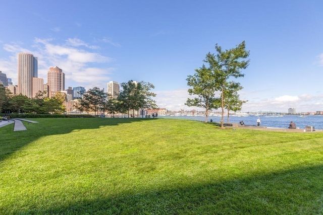 $1,522,500 | 50 Liberty Drive, Unit 10H, Boston, MA 02210