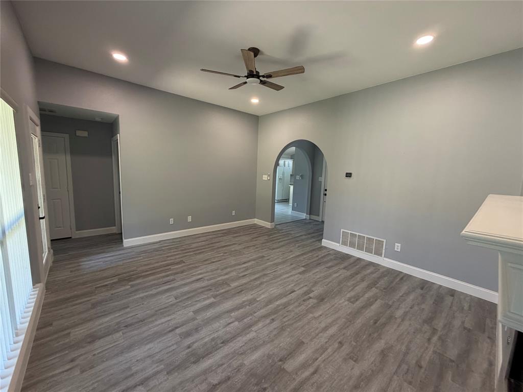 1808 Haley Circle Carrollton, TX 75006 - Photo 4 of 16