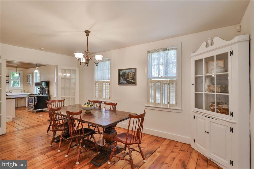 1233 Durham Road Riegelsville, PA 18077 - Photo 11 of 36