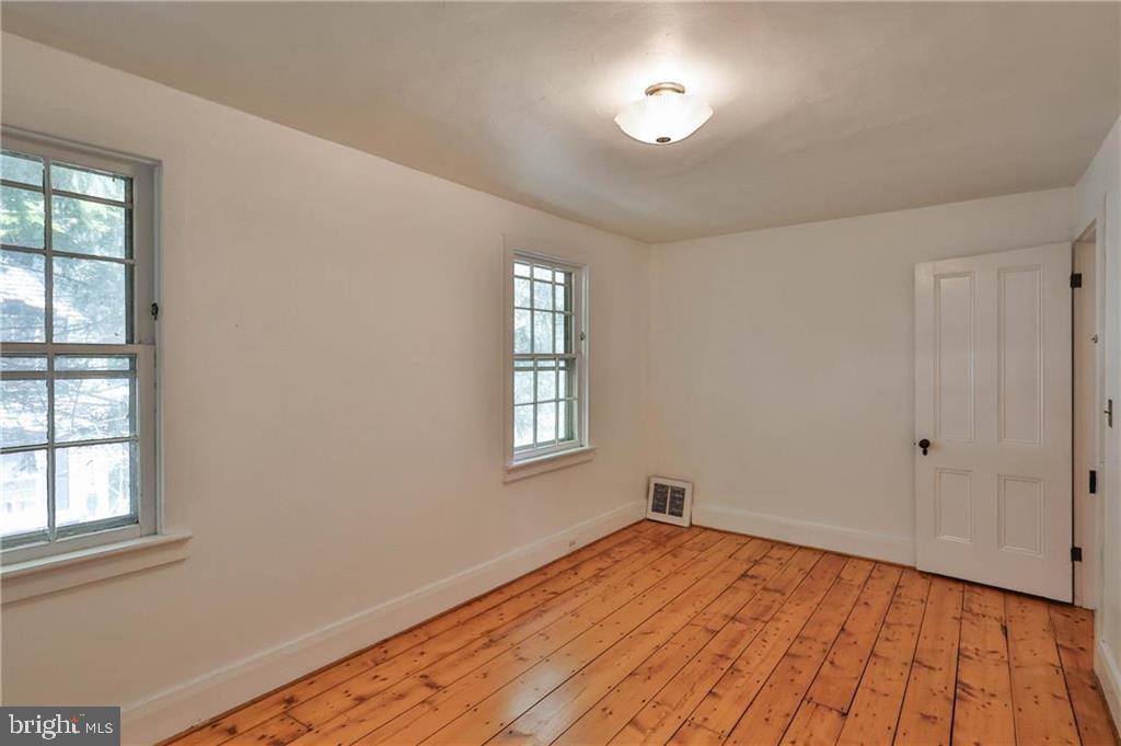 1233 Durham Road Riegelsville, PA 18077 - Photo 27 of 36