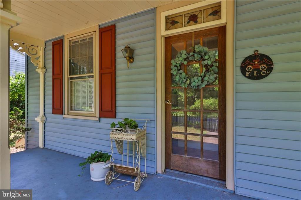 1233 Durham Road Riegelsville, PA 18077 - Photo 4 of 36