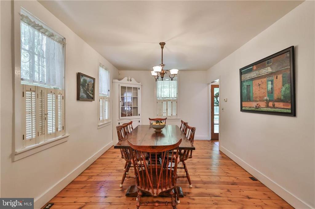 1233 Durham Road Riegelsville, PA 18077 - Photo 10 of 36