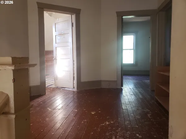 $380,000 | 307 3rd Street, Lyle, WA 98635