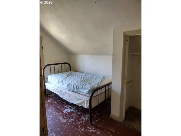 $380,000 | 307 3rd Street, Lyle, WA 98635