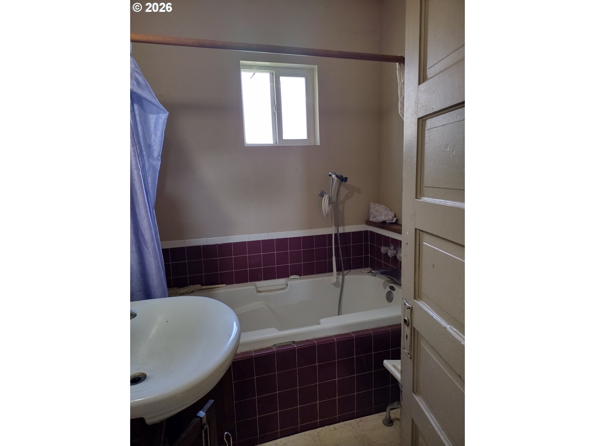 307 3rd Street Lyle, WA 98635 - Photo 9 of 20