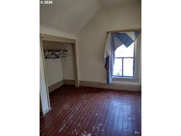 $380,000 | 307 3rd Street, Lyle, WA 98635