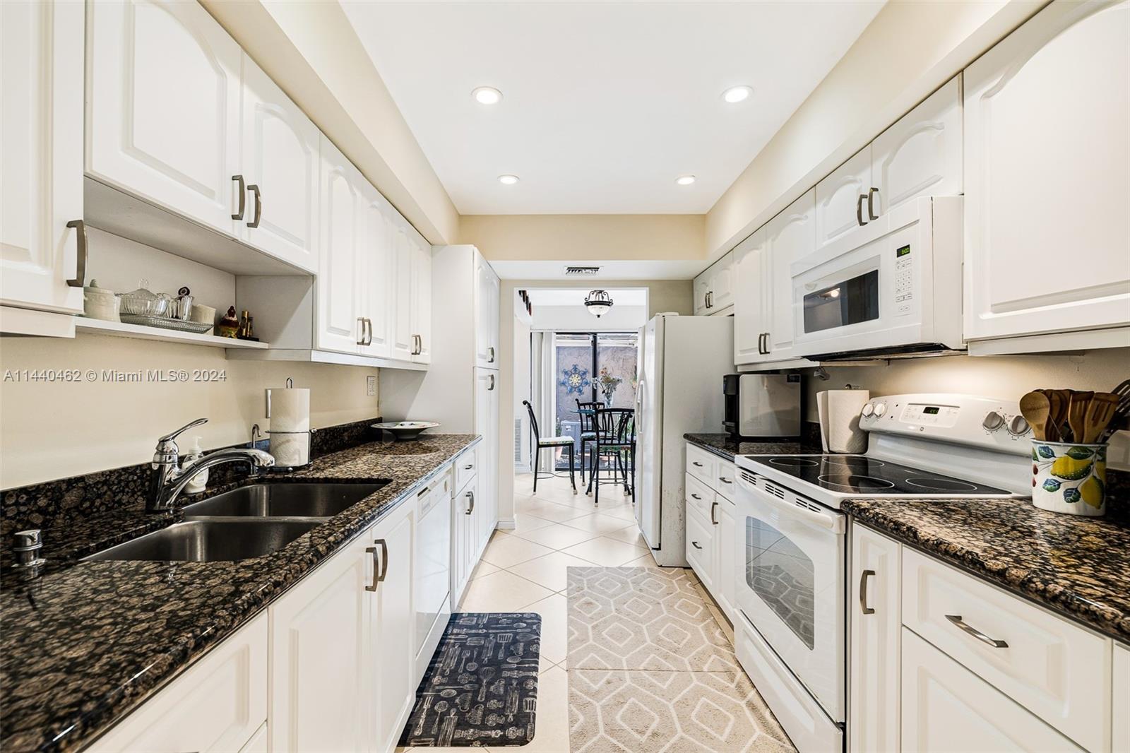2005 St Andrews Road, Unit 123 Hollywood, FL 33021 - Photo 14 of 37 Gallery Image 14
