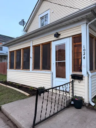 $89,900 | 1024 South Warren Street, Peoria, IL 61605