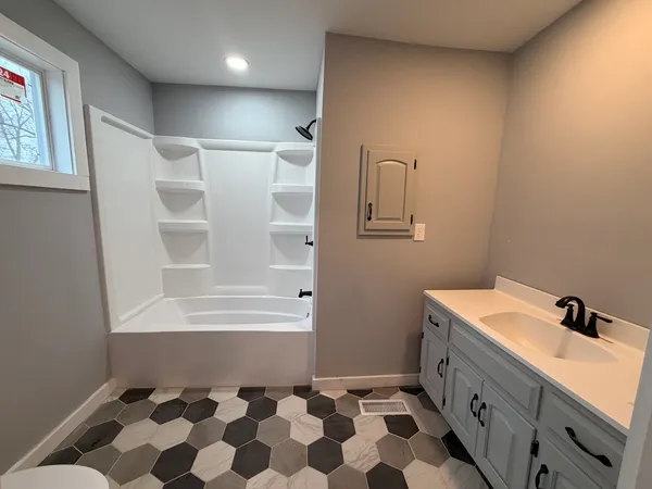 $89,900 | 1024 South Warren Street, Peoria, IL 61605