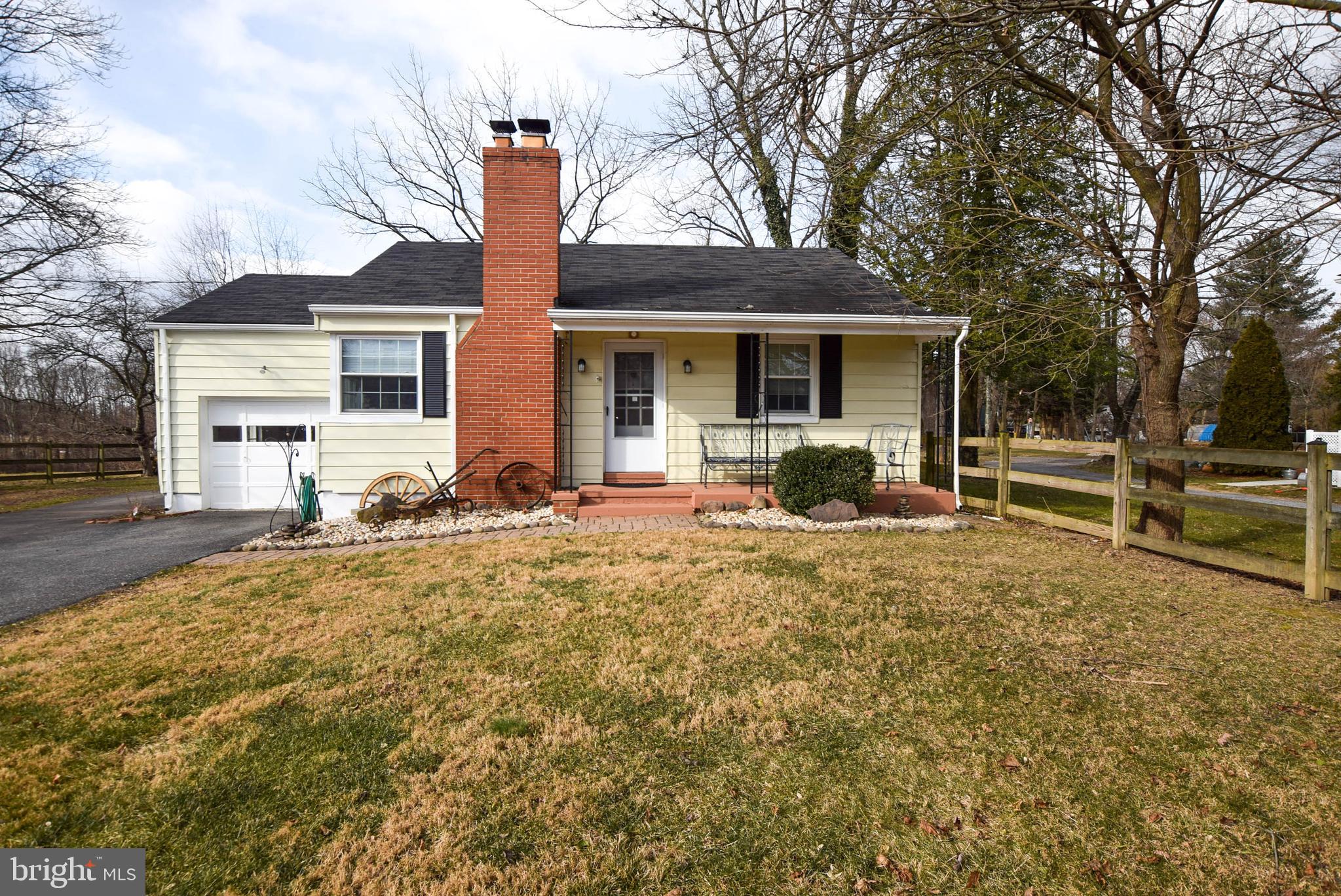 27612 Ridge Road Damascus, MD 20872 - Photo 3 of 42