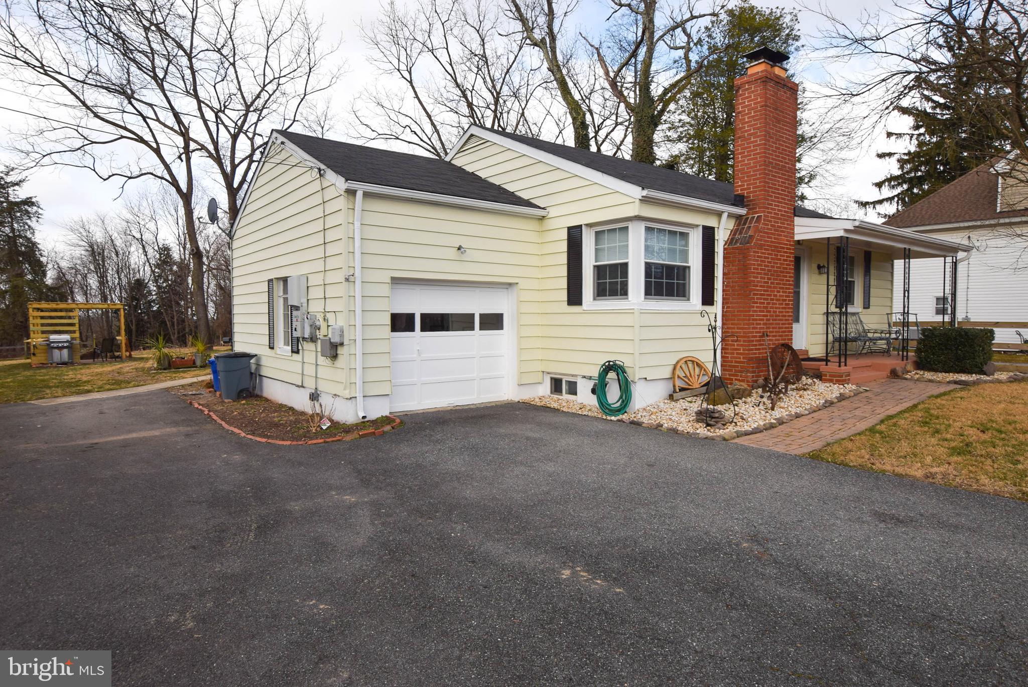 27612 Ridge Road Damascus, MD 20872 - Photo 9 of 42