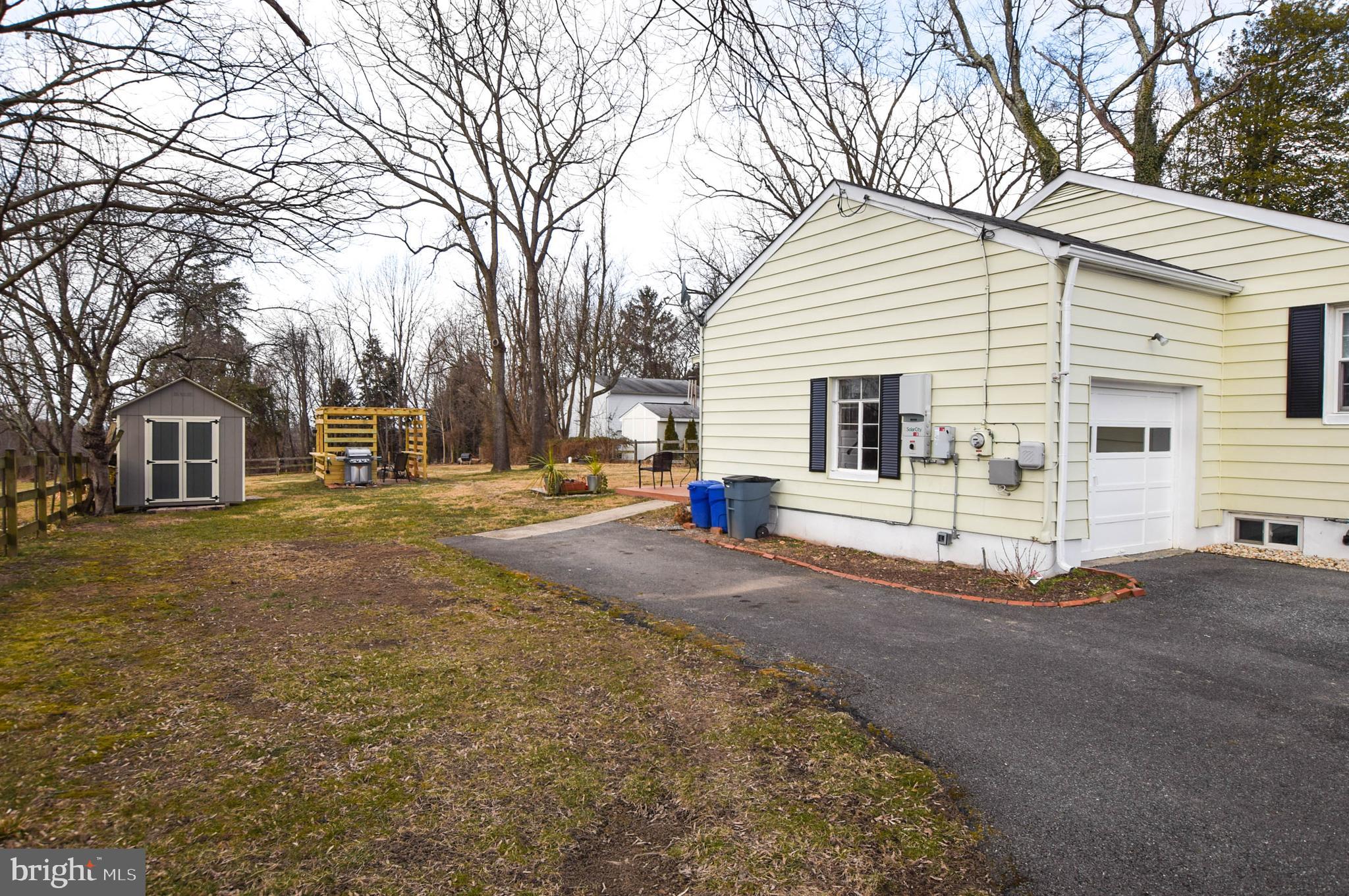 27612 Ridge Road Damascus, MD 20872 - Photo 10 of 42