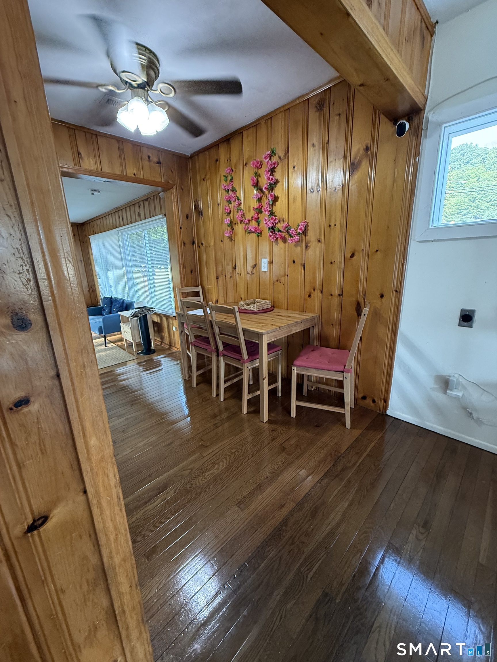 17 Navarro Road East Haven, CT 06512 - Photo 16 of 30 Gallery Image 16