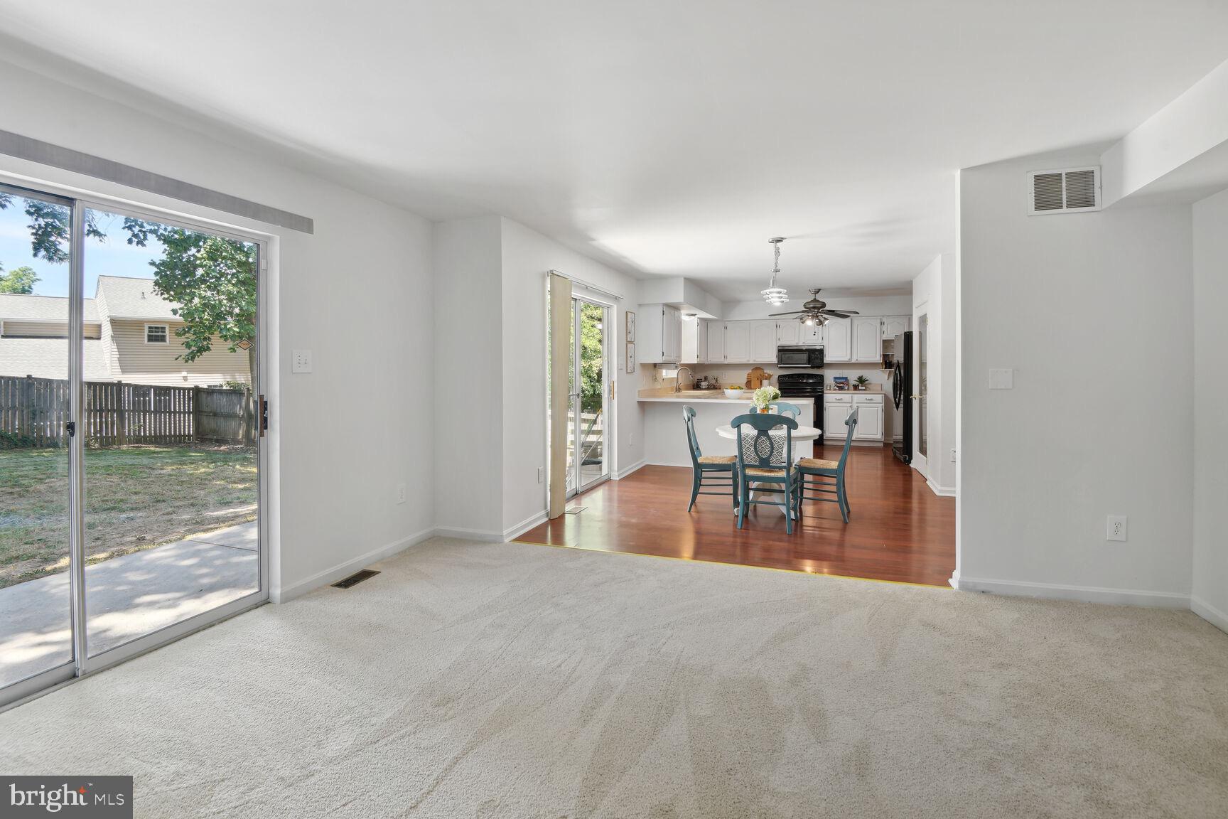 1402 Brenwoode Road Annapolis, MD 21409 - Photo 9 of 29 Kitchen/family room