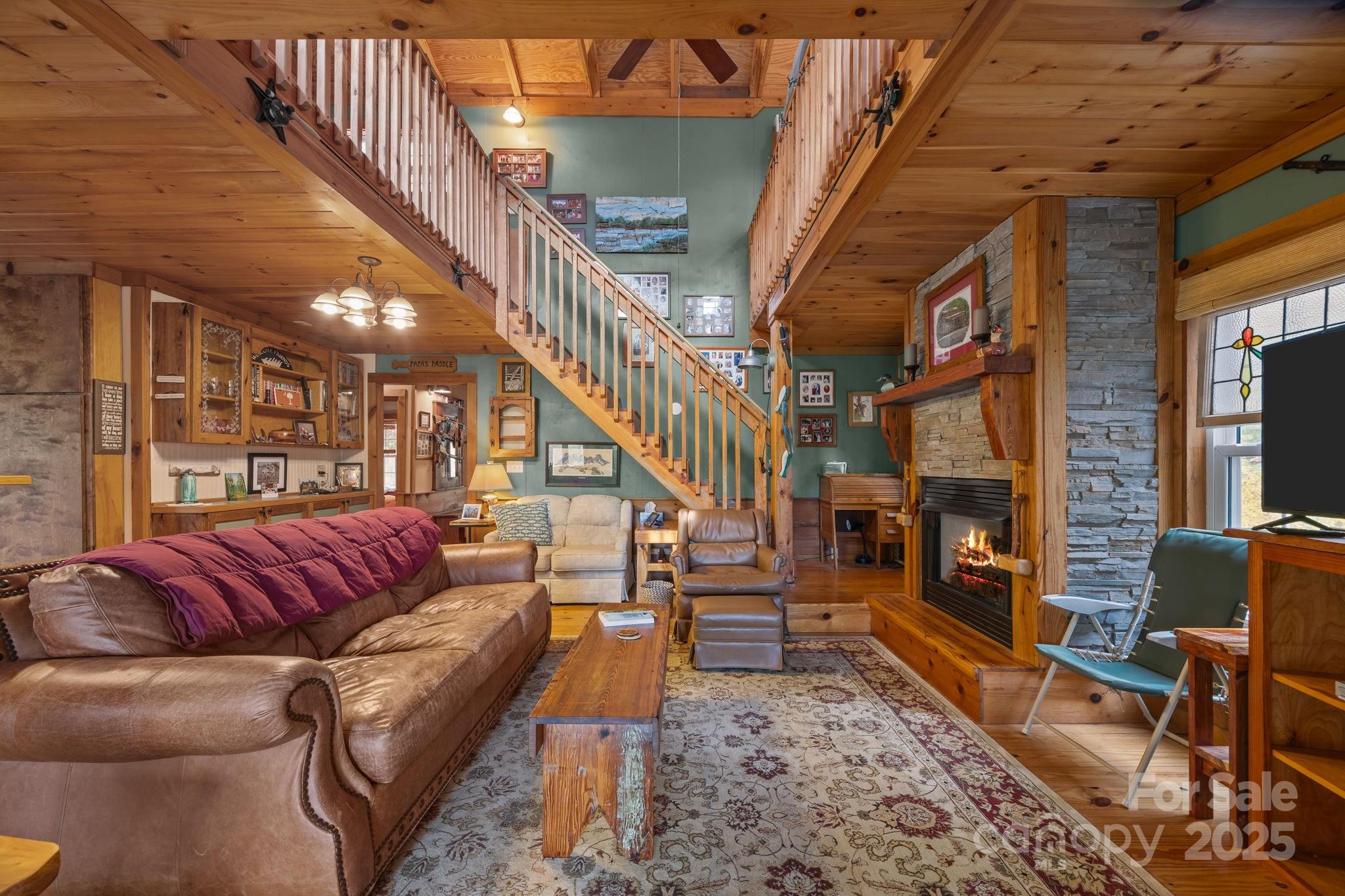 38 Buzzards Rst Trail, Unit 7 Saluda, NC 28773 - Photo 17 of 47 a view of entryway and hall
