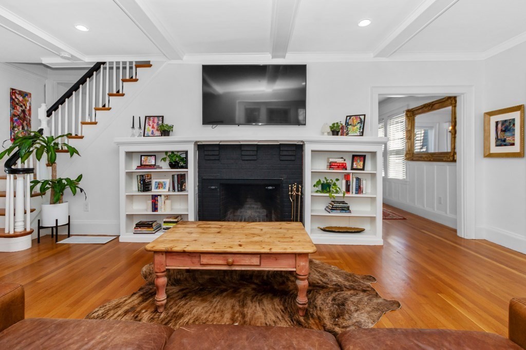 116 Court Road Winthrop, MA 02152 - Photo 8 of 42 Gallery Image 8