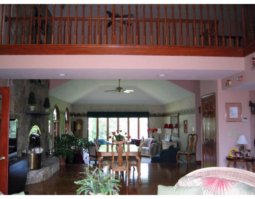 46 Kingsbury Road Spencer, MA 01562 - Photo 8 of 15 Gallery Image 8