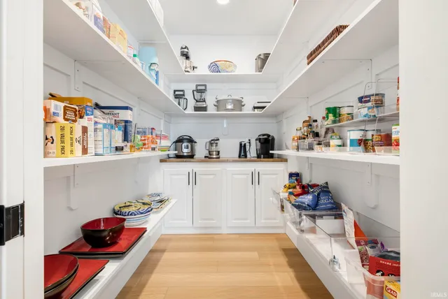 $765,000 | 54628 Salem Farms Court, Osceola, IN 46561