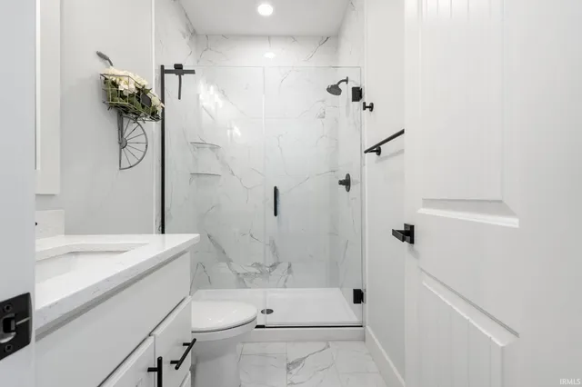 $765,000 | 54628 Salem Farms Court, Osceola, IN 46561