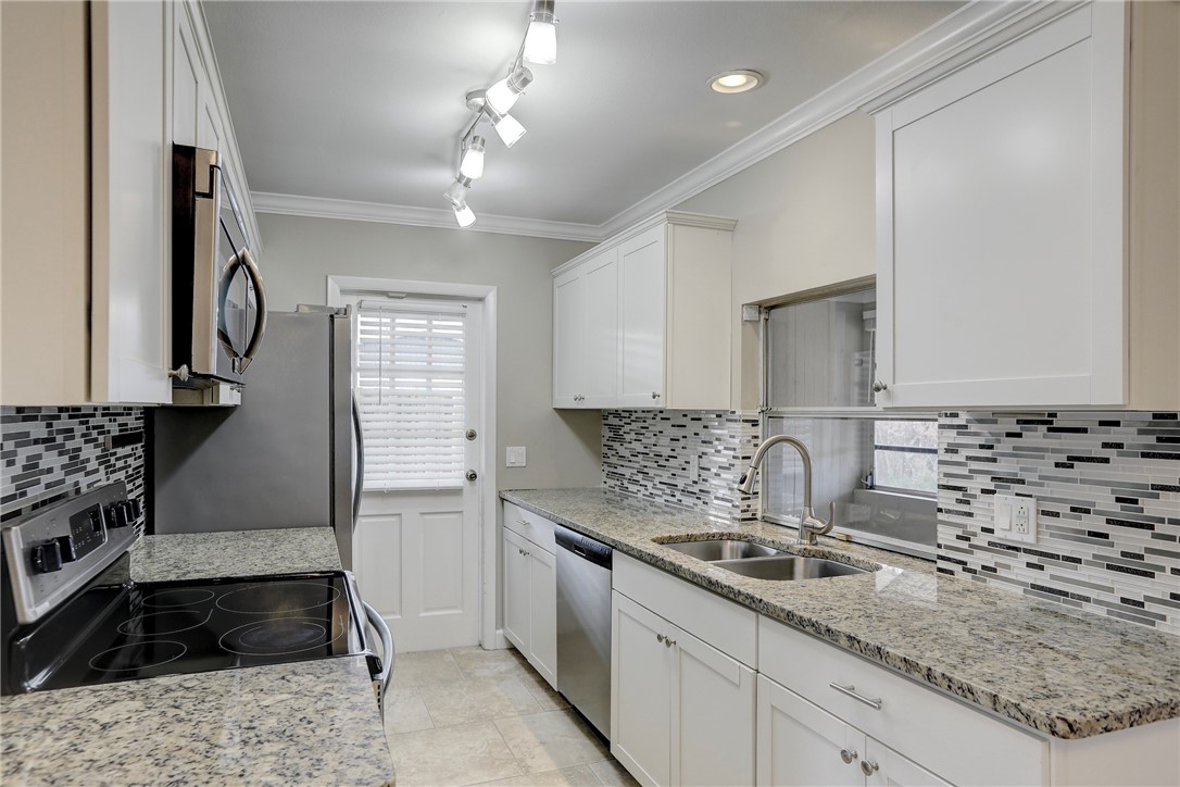 866 Gilbert Street Sebastian, FL 32958 - Photo 11 of 36