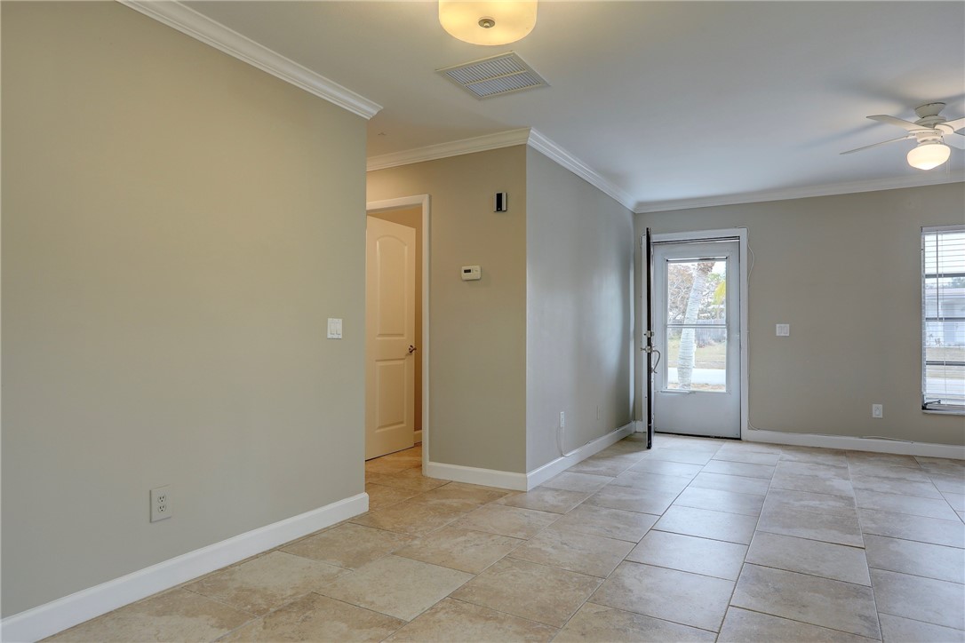 866 Gilbert Street Sebastian, FL 32958 - Photo 5 of 36