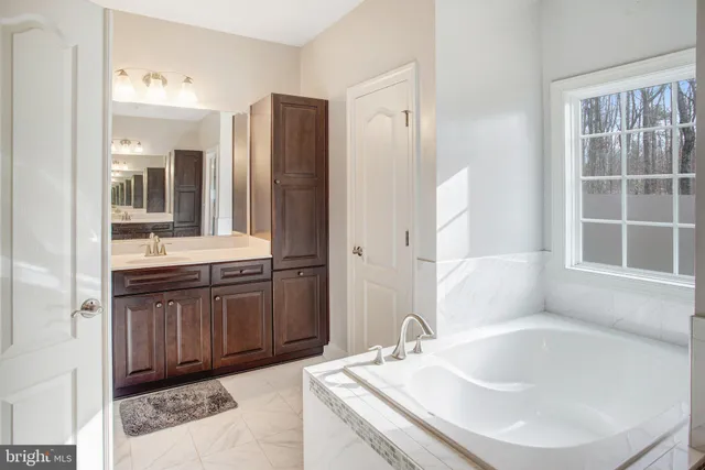 $925,000 | 155 Tyson Court, Fredericksburg, VA 22406