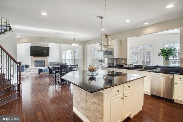 $925,000 | 155 Tyson Court, Fredericksburg, VA 22406