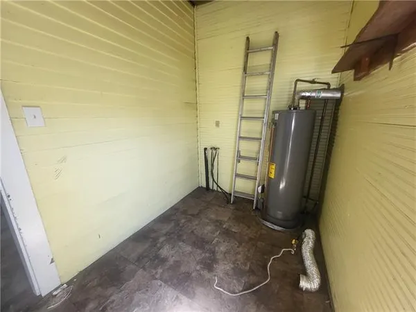$950 | 2512 North Roman Street, New Orleans, LA 70117
