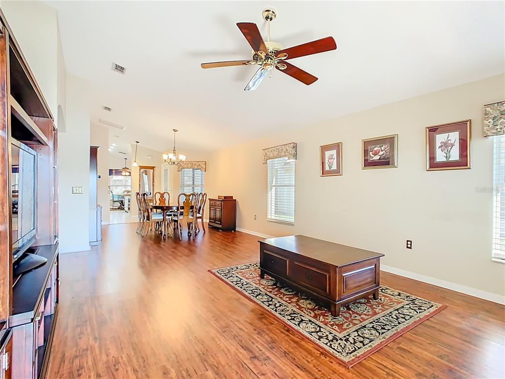 121 Rialto Road Poinciana, FL 34759 - Photo 7 of 68