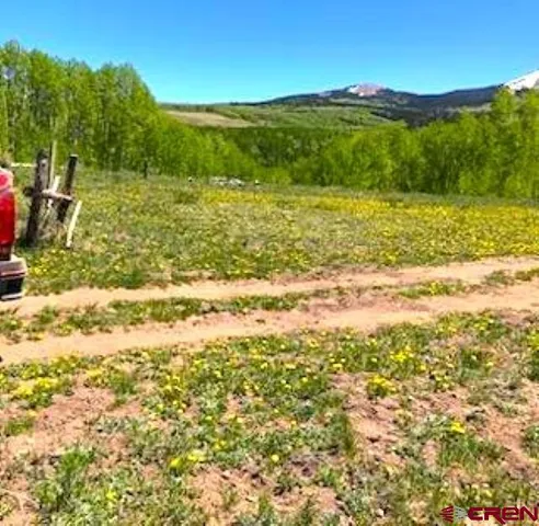 a view of an mountain