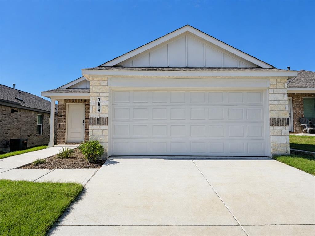 1608 Baron Lane Howe, TX 75459 - Photo 2 of 17
