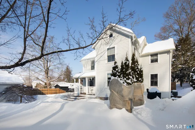 $525,000 | 16 Upper Main Street, Sharon, CT 06069