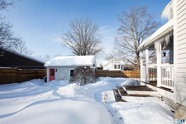 $525,000 | 16 Upper Main Street, Sharon, CT 06069