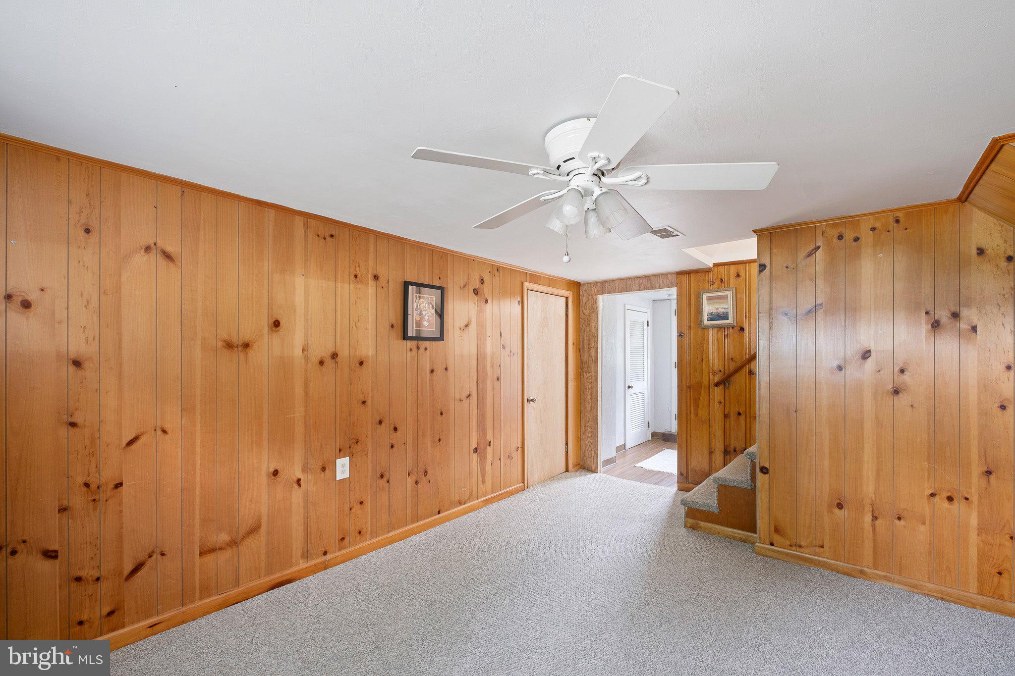 603 Milltown Road Wilmington, DE 19808 - Photo 19 of 28 wooden floor in an empty room