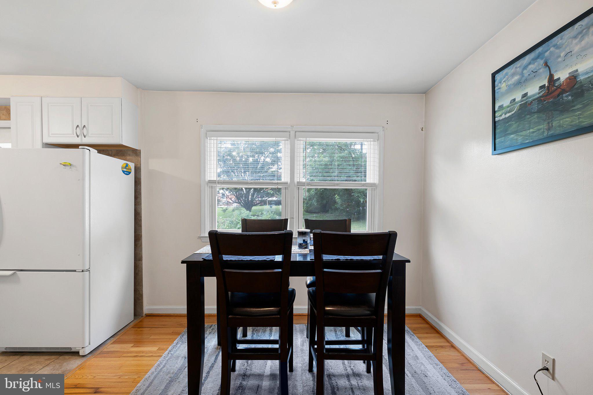 603 Milltown Road Wilmington, DE 19808 - Photo 5 of 28 a dining room with furniture and window