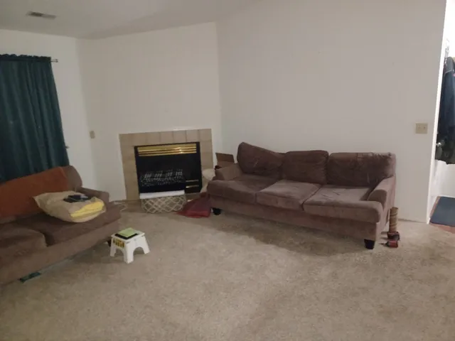 $219,900 | 330 Woodridge Circle, Unit C, South Elgin, IL 60177