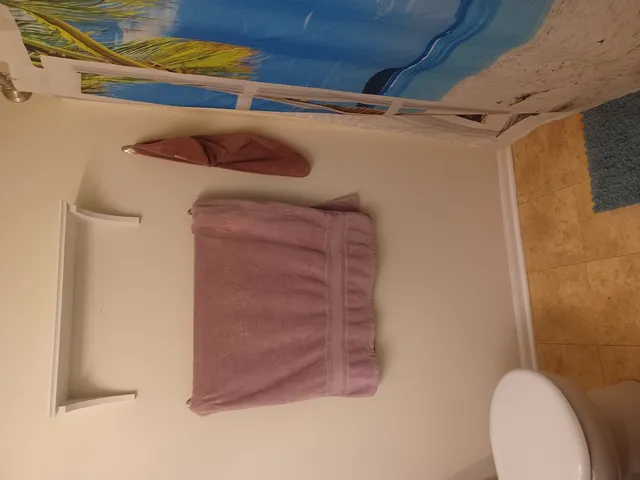 $219,900 | 330 Woodridge Circle, Unit C, South Elgin, IL 60177