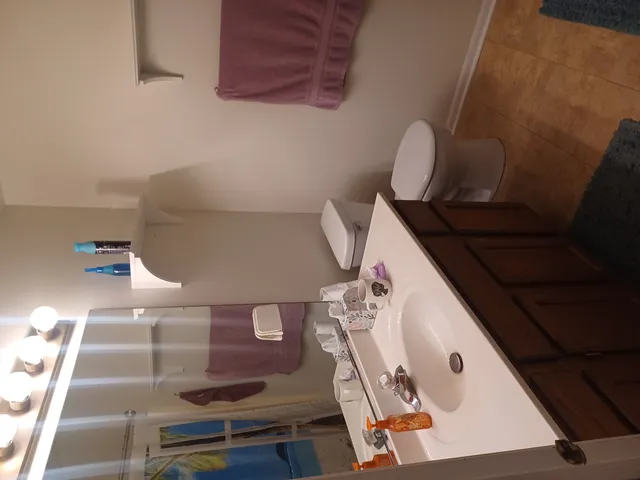 $219,900 | 330 Woodridge Circle, Unit C, South Elgin, IL 60177