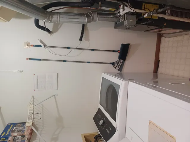 $219,900 | 330 Woodridge Circle, Unit C, South Elgin, IL 60177